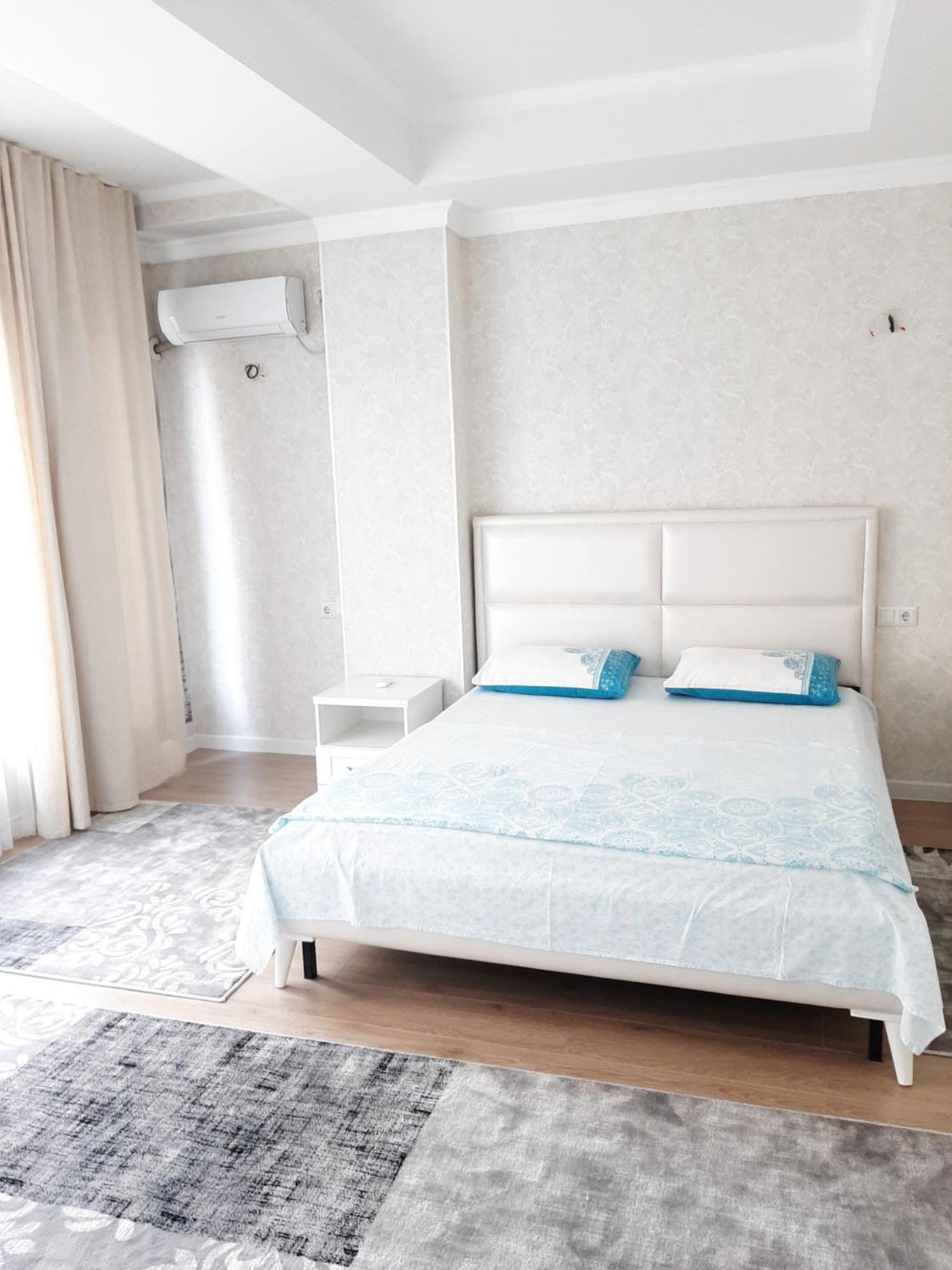 Comfortable Apartment Bishkek Ngoại thất bức ảnh
