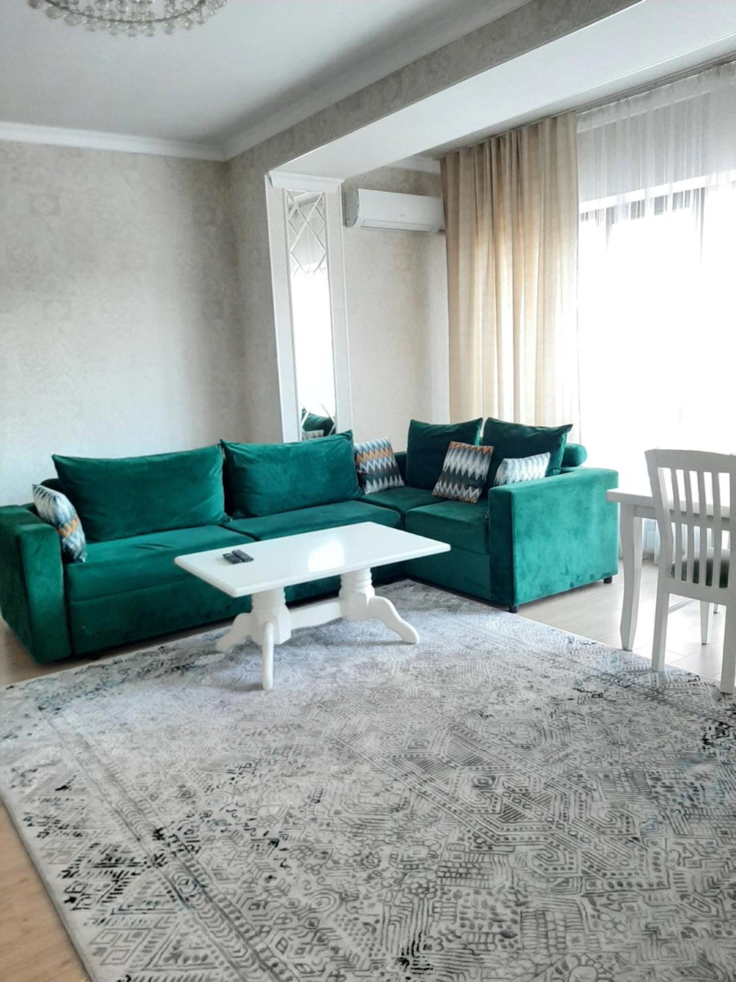 Comfortable Apartment Bishkek Ngoại thất bức ảnh