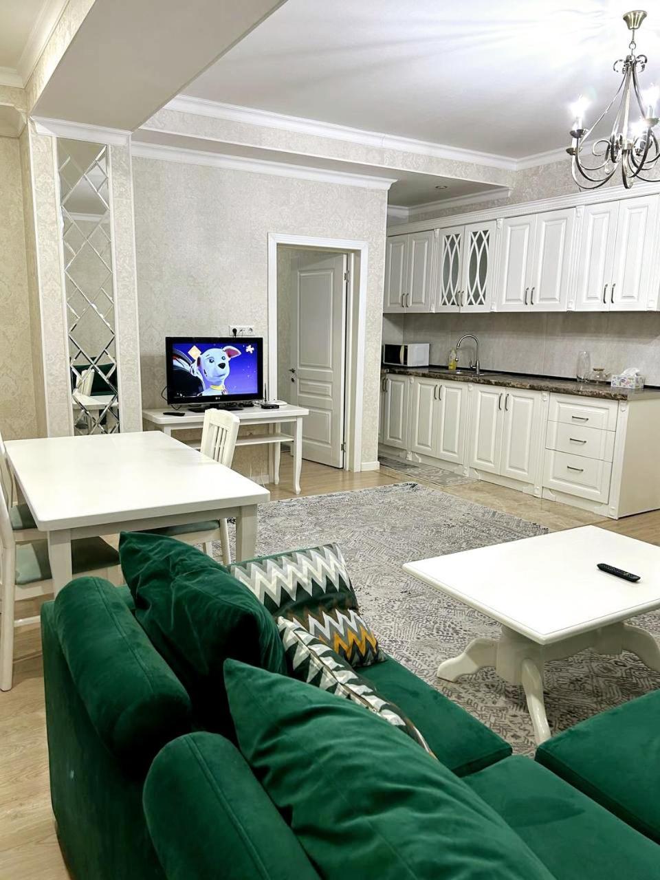 Comfortable Apartment Bishkek Ngoại thất bức ảnh